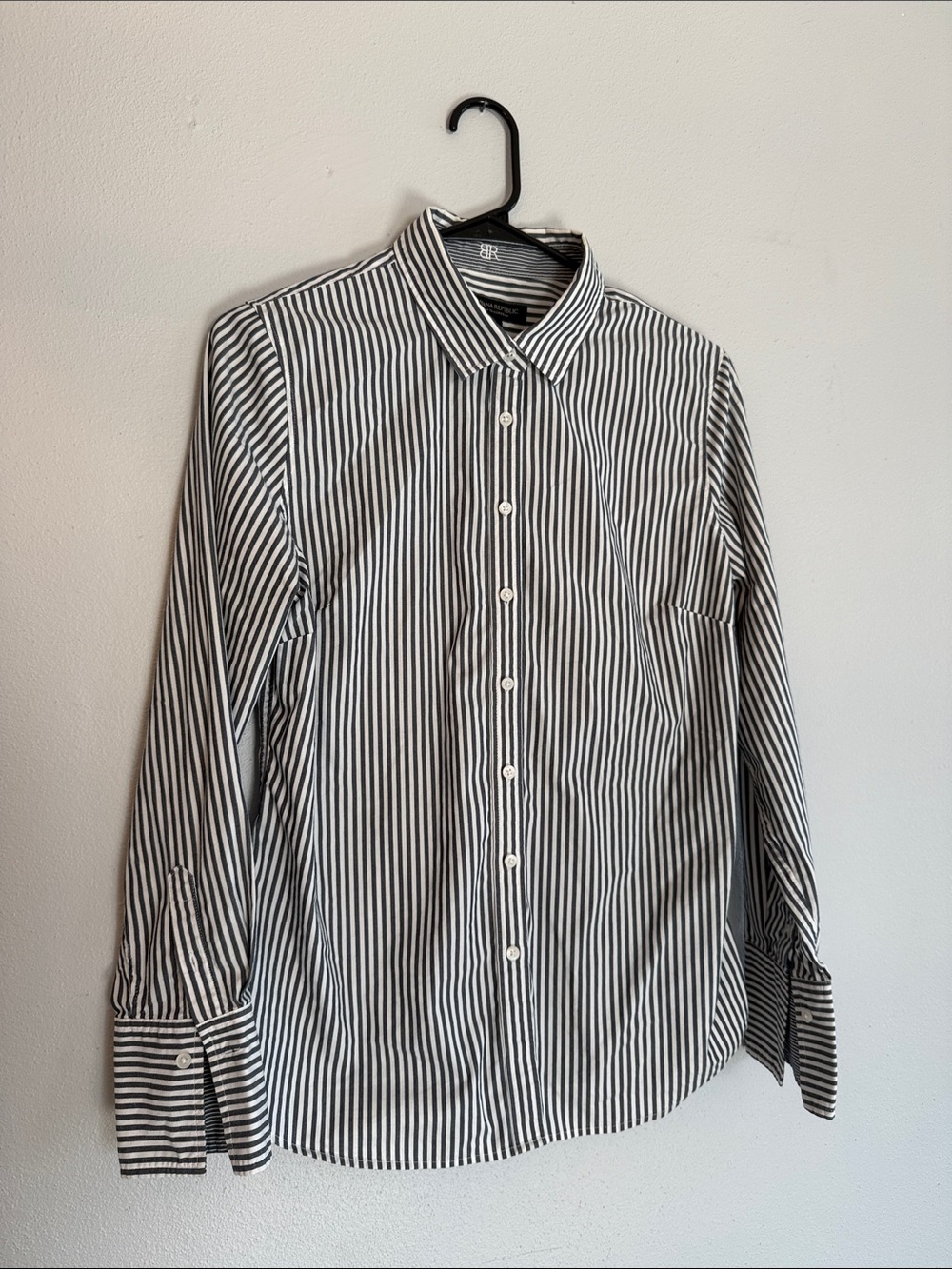 Banana Republic Riley Tailored Fit Striped Button Down Shirt Size S